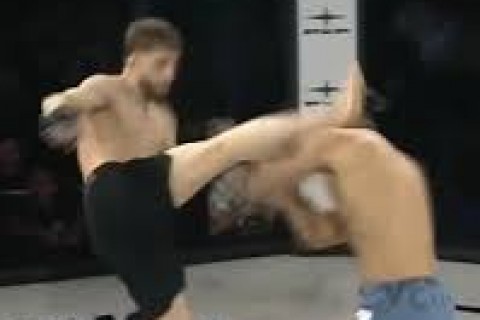 Thomas Bryan leva golpe na cabeça no 1º round e é derrotado por nocaute no AEC MMA, em Paris