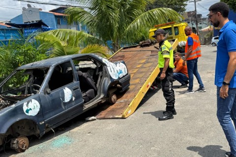 Prefeitura de Rio Branco intensifica ações para retirada de veículos abandonados nas vias públicas