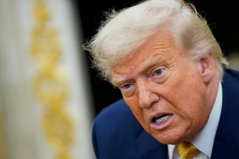 Trump diz que Brics 'vai acabar rapidamente' se países tentarem se unir contra o dólar