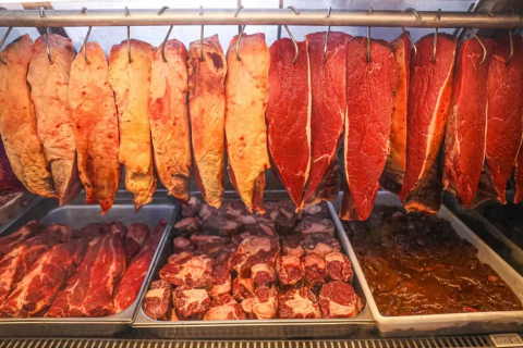 No AC, carne custa em média 19% a menos em açougues na comparação com supermercados, diz estudo