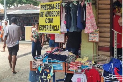 Acre perde mais de 730 postos de trabalho em dezembro, mas encerra 2024 com saldo de 6,5 mil vagas