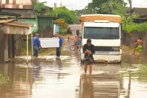 Rio Acre dá sinais de vazante em Rio Branco, mas Defesa Civil prevê nova subida