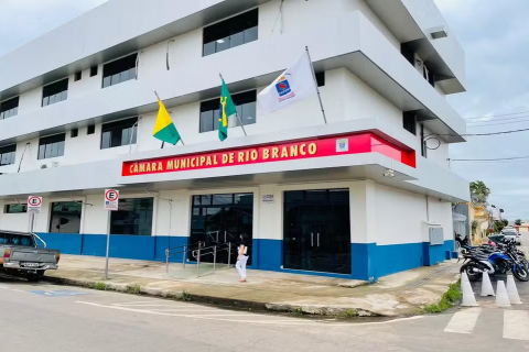 Vereadores aprovam requerimento para suspender corte de água de devedores em Rio Branco