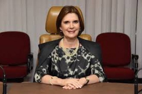 Quem é a primeira mulher a presidir o STM em 217 anos