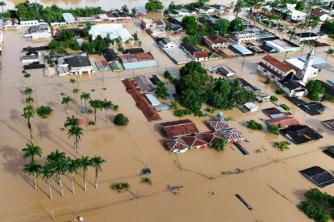 Com mais de 160 desastres ambientais em 24 anos, AC deve realocar cidades para áreas mais altas, diz estudo